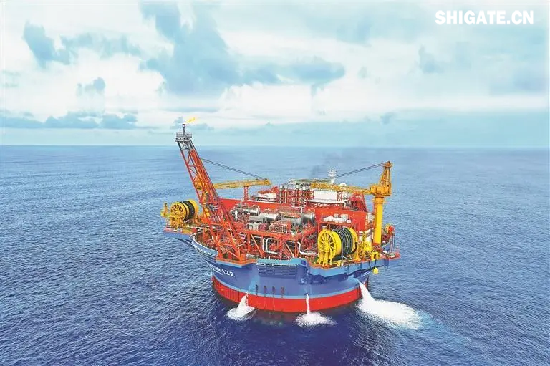 1月1日，國(guó)務(wù)院國(guó)資委新聞中心發(fā)布2024年度央企十大“超級(jí)工程”和央企十大“國(guó)之重器”，河鋼集團(tuán)舞鋼公司參與研制的我國(guó)首個(gè)工業(yè)用途核能供汽項(xiàng)目“和氣一號(hào)”和中俄東線天然氣管道工程、中國(guó)南極秦嶺站，我國(guó)自主設(shè)計(jì)建造的首艘大洋鉆探船“夢(mèng)想”號(hào)、亞洲首艘圓筒型海上油氣加工廠“海葵一號(hào)”、我國(guó)自主研制的更大直徑盾構(gòu)機(jī)“江海號(hào)”分別入選。  2024年以來(lái)，舞鋼公司深入落實(shí)“1127”工作規(guī)劃，堅(jiān)持“以客戶需求為導(dǎo)向”，大力推進(jìn)技術(shù)營(yíng)銷，奮力拓展市場(chǎng)；強(qiáng)化科技創(chuàng)新驅(qū)動(dòng)，以填補(bǔ)國(guó)內(nèi)市場(chǎng)空白為目標(biāo)，研發(fā)更多具有舞鋼特色的新產(chǎn)品，助力國(guó)家“超級(jí)工程”建設(shè)和“大國(guó)重器”制造。